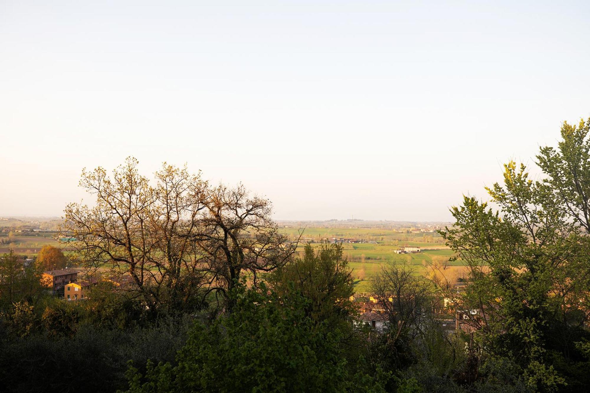 Relais La Rocca Solferino Bed & Breakfast ภายนอก รูปภาพ