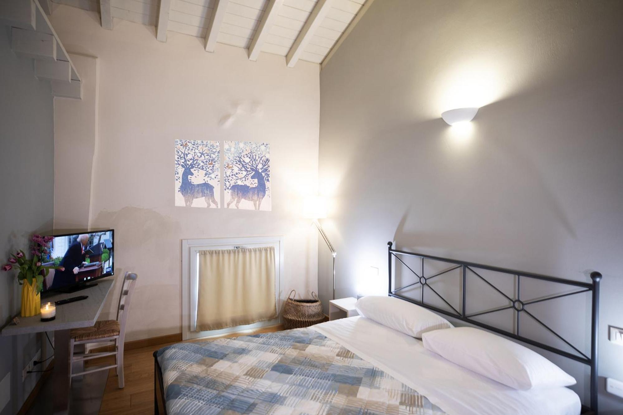 Relais La Rocca Solferino Bed & Breakfast ภายนอก รูปภาพ